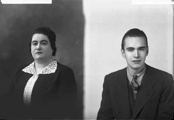 Uomo - ritratto - fototessera [committenza Lombardini Ugo e Mario e Maria ... e Eugenia Voghera] [a destra]
Donna - ritratto - fototessera [committenza Giaccagli Maria - Voghera] [a sinistra]