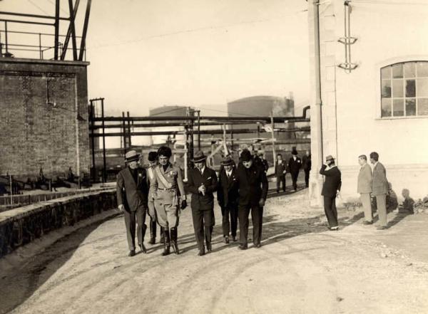 Giuseppe Bottai - Visita a Napoli - Visita alla zona industriale