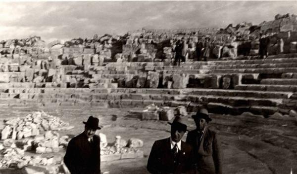 Giuseppe Bottai - Visita a una zona archeologica