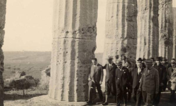 Giuseppe Bottai - Viaggio in Sicilia - Visita al Tempio della Concordia