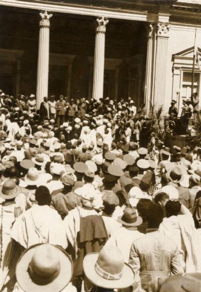 Giuseppe Bottai - Campagna di Etiopia - Manifestazione di accoglienza al Palazzo del Governo di Asmara