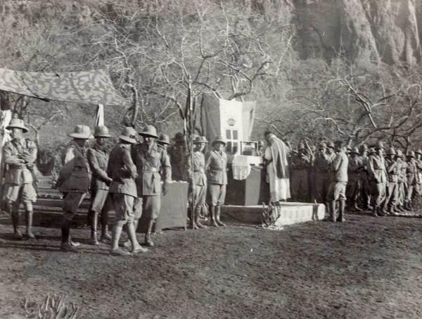 Giuseppe Bottai - Campagna di Etiopia - Festa del 16° Reggimento Fanteria - Messa