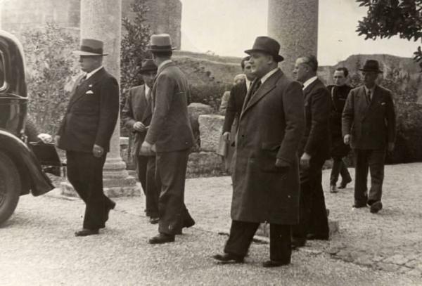 Giuseppe Bottai - Visita di Mussolini a Ostia Antica