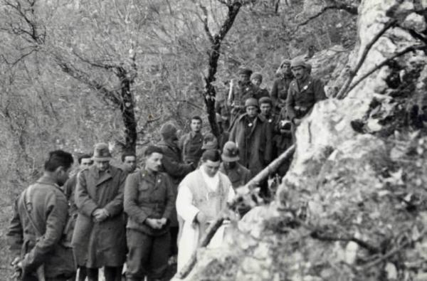 Guerra d'Albania - Fronte greco - Accampamento della Divisione Julia sul monte Scendèli - Santa Messa