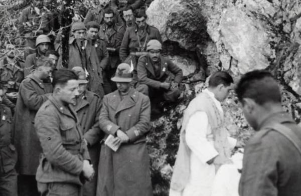 Guerra d'Albania - Fronte greco - Accampamento della Divisione Julia sul monte Scendèli - Santa Messa