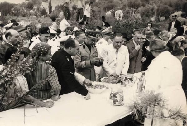 Giuseppe Bottai - Visita ai siti archeologici dell'isola di Capri - Pranzo all'aperto