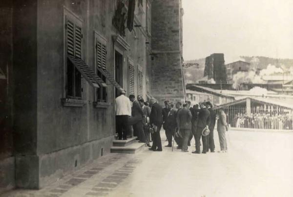 Giuseppe Bottai - Visita agli impianti industriali dei soffioni geotermici di Larderello