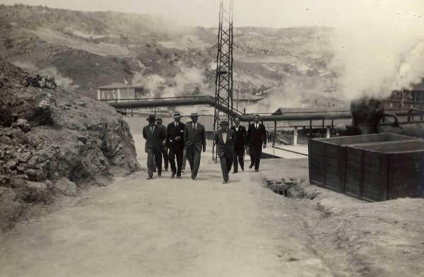 Giuseppe Bottai - Visita agli impianti industriali dei soffioni geotermici di Larderello