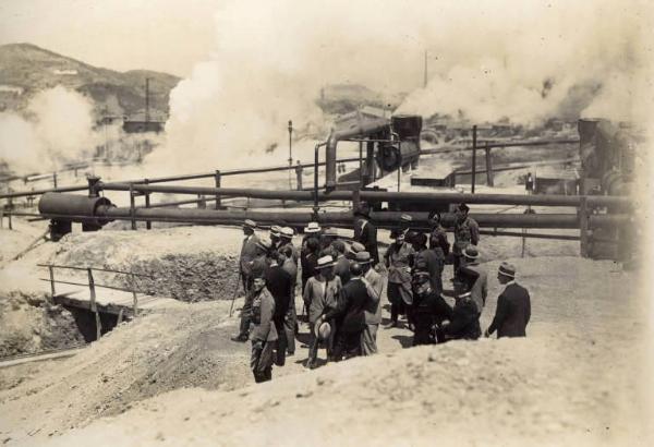 Giuseppe Bottai - Visita agli impianti industriali dei soffioni geotermici di Larderello