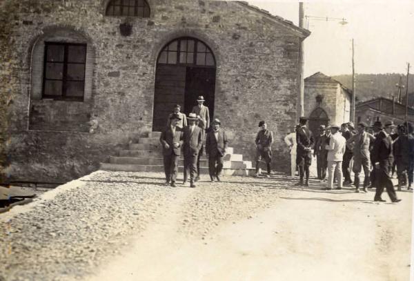 Giuseppe Bottai - Visita agli impianti industriali dei soffioni geotermici di Larderello