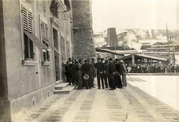 Giuseppe Bottai - Visita agli impianti industriali dei soffioni geotermici di Larderello