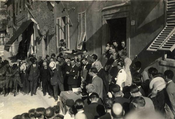 Giuseppe Bottai - Visita agli impianti industriali dei soffioni geotermici di Larderello