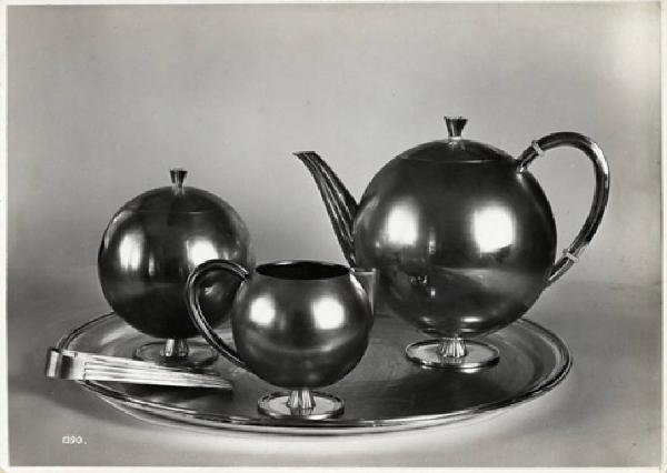 V Triennale - Arti decorative e industriali - Sala dell'E.N.A.P.I. - Argenteria - Servizio da tè in argento