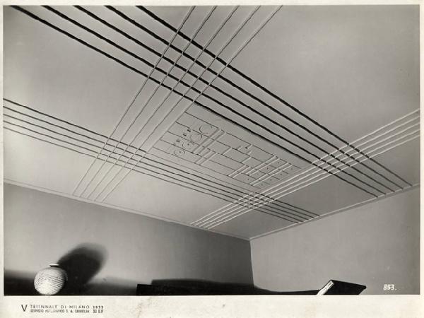 V Triennale - Arti decorative e industriali - La Strada-Mostra d'ambienti moderni - Soffitto a stucco della sala da musica