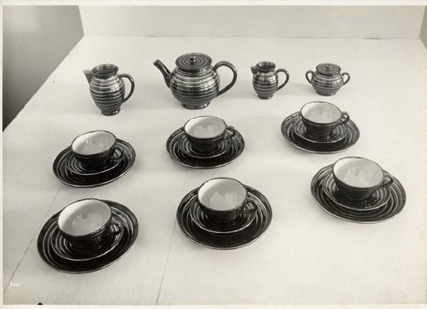 V Triennale - Arti decorative e industriali - Sala dell'E.N.A.P.I. - Ceramica - Servizio da tè
