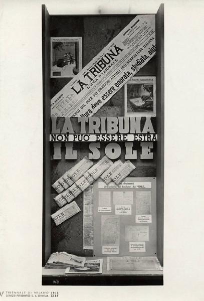 V Triennale - Mostre nel parco - Padiglione della stampa - Stampa italiana contemporanea - Vetrina de "La Tribuna" e "ll Sole"