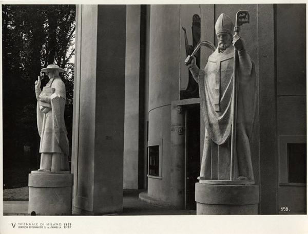 V Triennale - Mostre nel parco - Padiglione della mostra d'arte sacra - Statue di S. Carlo e S. Ambrogio di Silvio Zaniboni