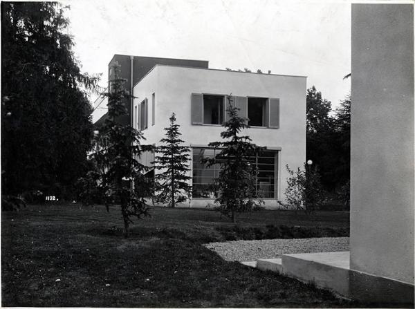 V Triennale - Mostra dell'abitazione - Gruppo di elementi di case popolari di Enrico Griffini e Piero Bottoni