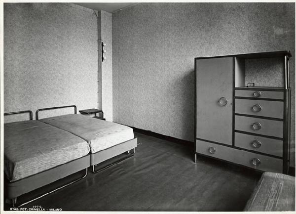 V Triennale - Mostra dell'abitazione - Abitazione tipica a struttura d'acciaio di Luigi Vietti e Luigi Carlo Daneri - Camera da letto