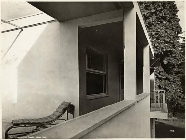 V Triennale - Mostra dell'abitazione - Casa per le vacanze di un artista sul lago di Giuseppe Terragni e altri