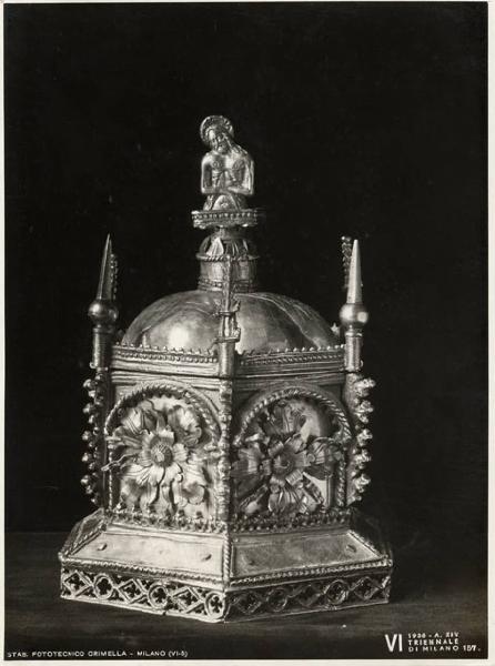 VI Triennale - Mostra dell'antica oreficeria italiana - Vetrina XI. Oreficerie sacre e tre pastorali - Vasetto per le ceneri