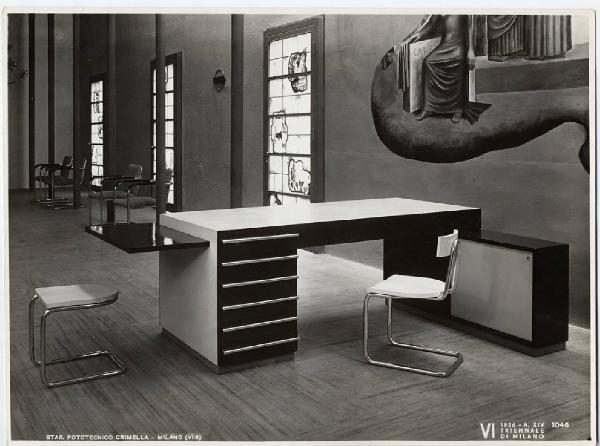 VI Triennale - Galleria delle arti decorative e industriali - Scrivania con sedia per ufficio