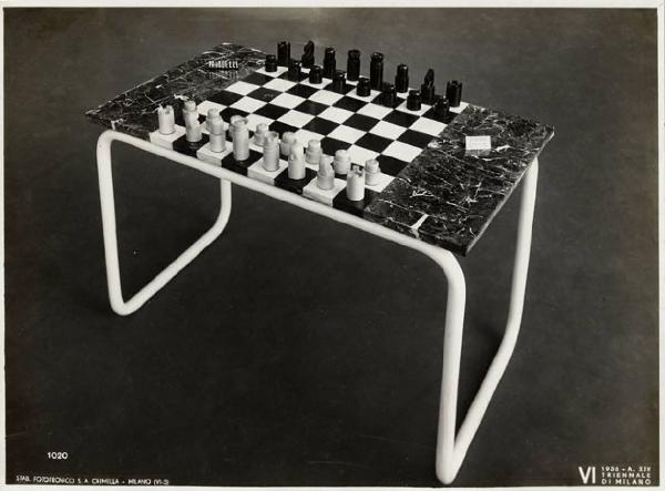 VI Triennale - Galleria delle arti decorative e industriali - Tavolino per gioco degli scacchi