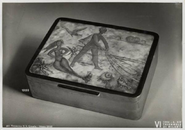 VI Triennale - Mostra delle Scuole d'arte - Istituti e Scuole d'arte dello Stato - Scatola di rame con coperchio a smalto: "allegoria marinara" di Angelo Dal Moro