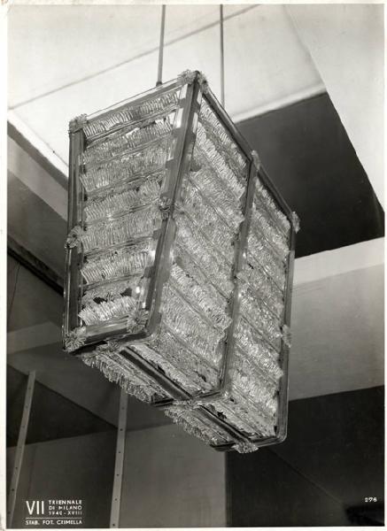 VII Triennale - Mostra dei metalli e dei vetri - Produzione Venini - Lampadario in cristallo