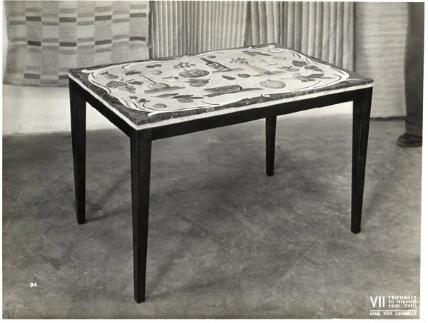 VII Triennale - Mostra dell'E.N.A.P.I. - Alabastro, marmo, pietra - Tavolino con piano a intarsio di marmi
