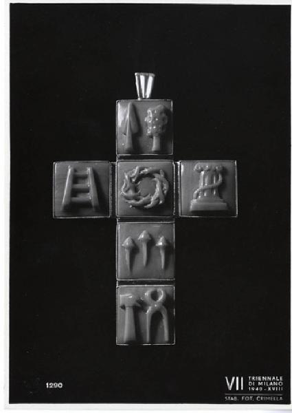 VII Triennale - Mostra dell'E.N.A.P.I. - Oreficerie - Croce in argento e corallo
