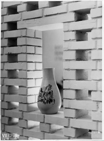 VII Triennale - Mostra della ceramica - Vasi in ceramica di Enrico Ciuti