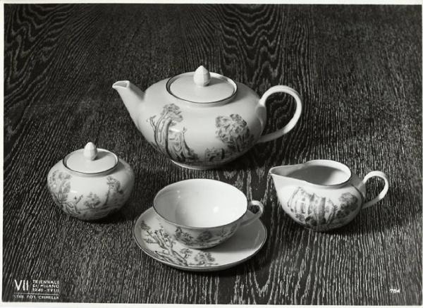 VII Triennale - Mostra della ceramica - Servizio da tè di Guido Andlovitz