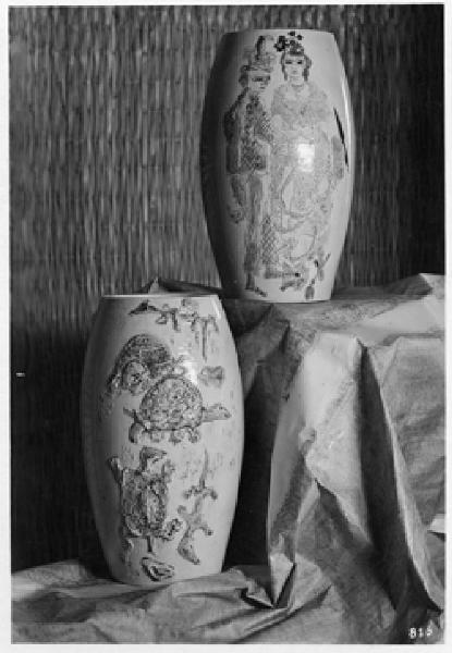 VII Triennale - Mostra della ceramica - Vasi in ceramica di Salvatore Fancello