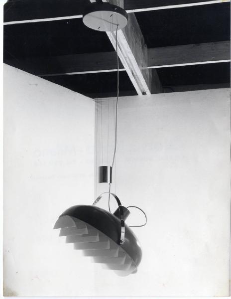 XI Triennale - Mostra delle Produzioni d'arte - Sezione dei metalli - Lampada circolare a luce schermata
