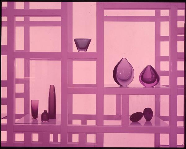 XI Triennale - Mostra delle Produzioni d'arte - Sezione del vetro - Ettore Sottsass jr. - Guido Strazza - Vasi in vetro di Flavio Poli