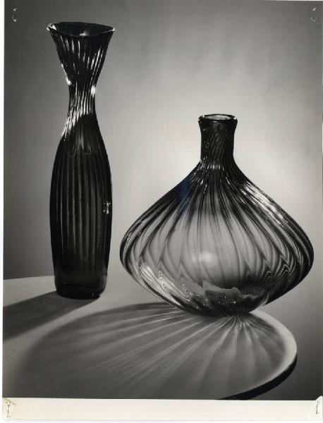 XI Triennale - Sezione della Cecoslovacchia - Vasi in vetro soffiato a costole