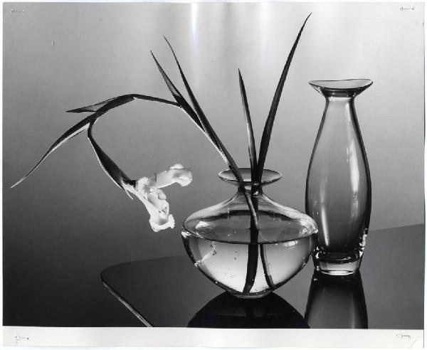 XI Triennale - Sezione della Cecoslovacchia - Vasi in cristallo soffiato