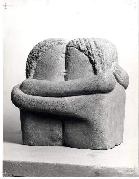 XI Triennale - Sezione della Romania - Scultura "il bacio" - Constantin Brancusi