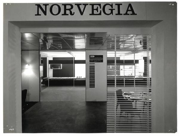 XI Triennale - Sezione della Norvegia - Ingresso - Arne Korsmo