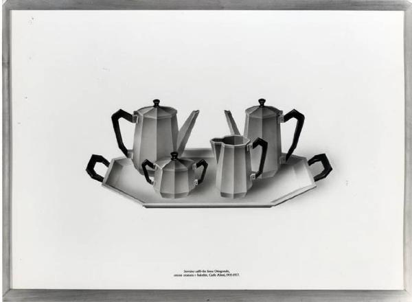 XVI Triennale - Primo ciclo - La sistemazione del design - Paesaggio casalingo - Riproduzione di disegno di oggetti della ditta Alessi