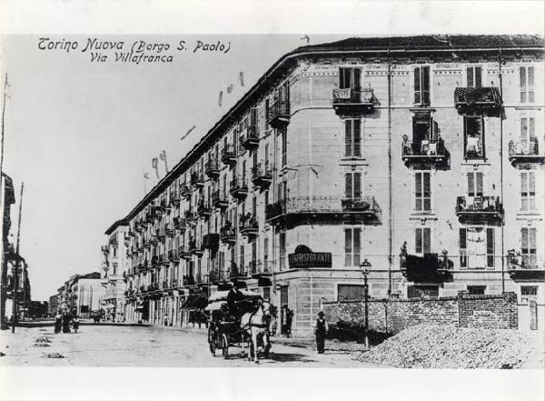 XVI Triennale - Secondo ciclo - Conoscenza della città - Le trasformazioni del centro e della periferia: Torino e Bergamo - Torino Nuova, Borgo S. Paolo edificio in via Villafranca