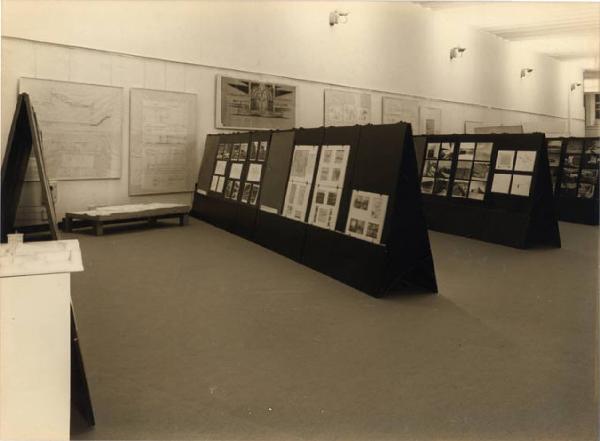 XVI Triennale - Secondo ciclo - Il progetto di architettura - Architetture italiane degli anni '70