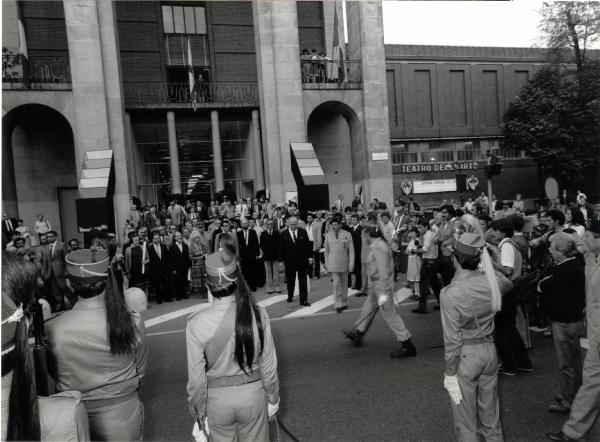 XVI Triennale - Secondo ciclo - Cerimoniale - Inaugurazione - Giovanni Spadolini - Giampaolo Fabris - Carlo Tognoli