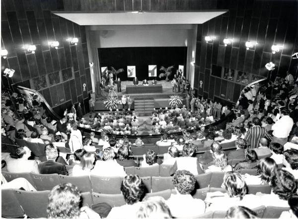 XVI Triennale - Secondo ciclo - Cerimoniale - Inaugurazione - Giovanni Spadolini - Giampaolo Fabris - Carlo Tognoli