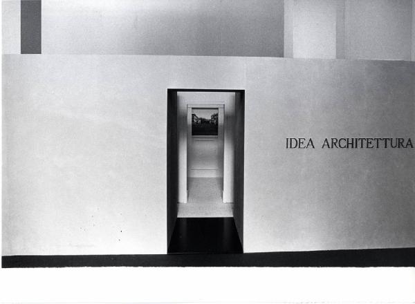 XVI Triennale - Terzo ciclo - Il progetto di architettura - Idea e conoscenza - Ingresso allo spazio "Idea"