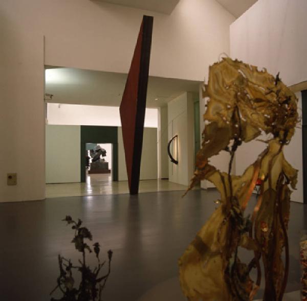 XVIII Triennale - Mostre tematiche - Presenze d'arte in Italia, oggi, tra cose e natura