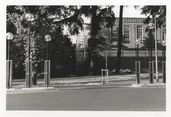 XIX Triennale - Mostra introduttiva esterna - La Triennale nella città - "Una piazza per la Triennale" di Pietro Derossi