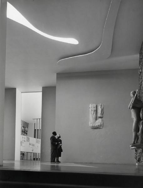 IX Triennale - Palazzo dell'Arte - Atrio - Luciano Baldessari e Marcello Grisotti