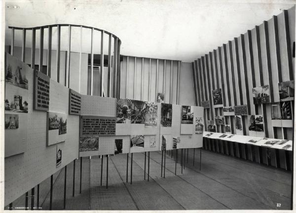 IX Triennale - Mostra storica dell'architettura - Luigi Veronesi